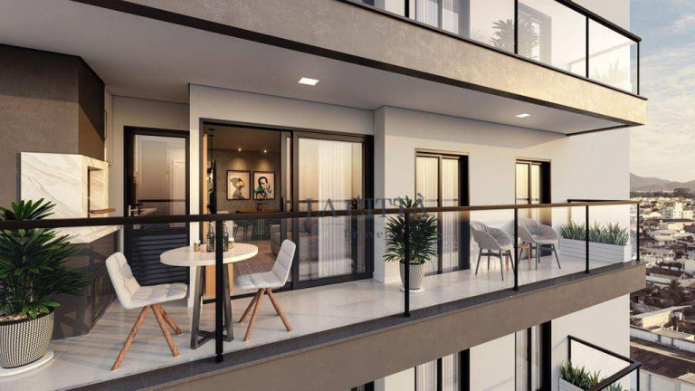 Apartamento com 2 Quartos à Venda, 64 m² em Vila Operária - Itajaí
