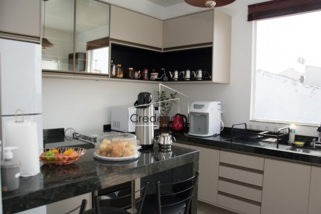 Imagem Casa com 3 Quartos à Venda, 115 m² em Parolin - Curitiba Imagem Casa com 3 Quartos à Venda, 115 m² em Parolin - Curitiba