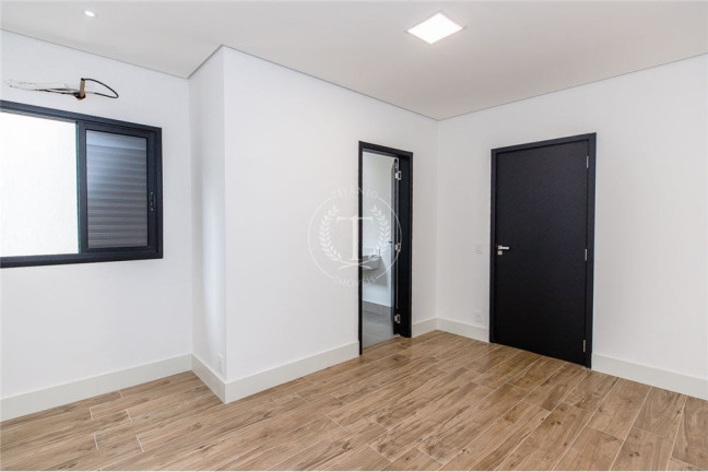 Imagem Casa com 3 Quartos à Venda, 324 m² em Vila Monumento - São Paulo