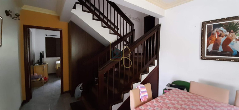 Imagem Casa com 3 Quartos à Venda, 220 m² em Santa Mônica - Londrina Imagem Casa com 3 Quartos à Venda, 220 m² em Santa Mônica - Londrina