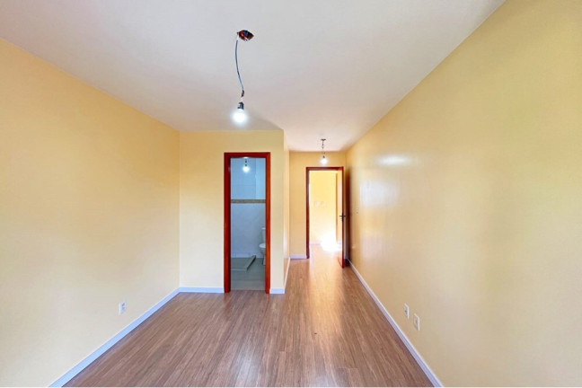 Imagem Casa com 3 Quartos à Venda, 230 m² em Hípica - Porto Alegre Imagem Casa com 3 Quartos à Venda, 230 m² em Hípica - Porto Alegre