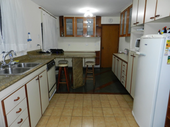 Imagem Casa com 4 Quartos à Venda, 240 m² em Jardim Peri Peri - São Paulo