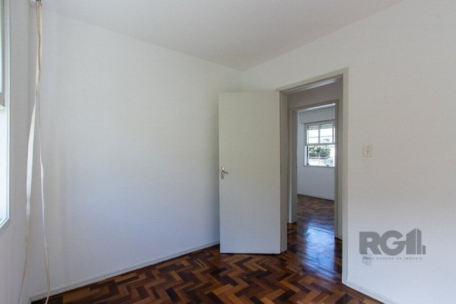 Imagem Apartamento com 3 Quartos à Venda, 50 m² em Cristal - Porto Alegre