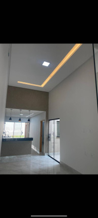 Imagem Casa com 3 Quartos à Venda, 116 m² em Goiânia Imagem Casa com 3 Quartos à Venda, 116 m² em Goiânia