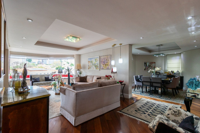Apartamento com 3 Quartos à Venda, 190 m² em Aclimação - São Paulo