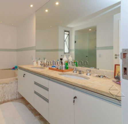 Imagem Apartamento com 4 Quartos à Venda, 300 m² em Moema - São Paulo Imagem Apartamento com 4 Quartos à Venda, 300 m² em Moema - São Paulo
