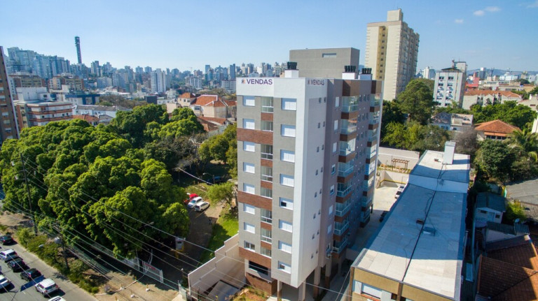 Imóvel com 3 Quartos à Venda,  em Bela Vista - Porto Alegre