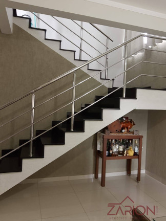 Imagem Casa com 4 Quartos à Venda, 230 m² em Piracangaguá - Taubaté