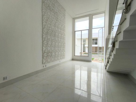 Imagem Casa de Condomínio com 4 Quartos à Venda, 204 m² em Santa Genoveva - Goiania