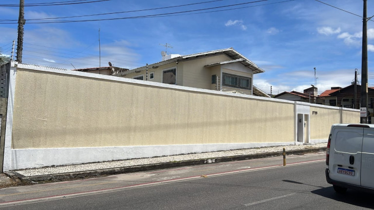 Imagem Casa com 4 Quartos à Venda, 428 m² em Parque Manibura - Fortaleza Imagem Casa com 4 Quartos à Venda, 428 m² em Parque Manibura - Fortaleza
