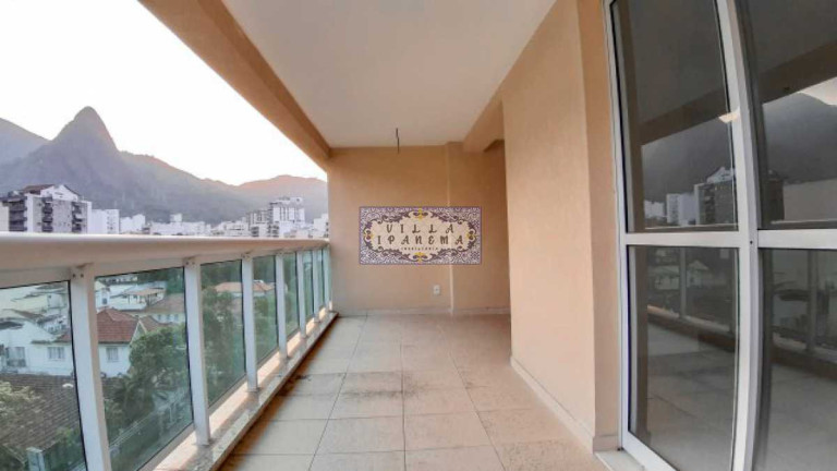 Imagem Cobertura com 4 Quartos à Venda, 355 m² em Grajaú - Rio De Janeiro