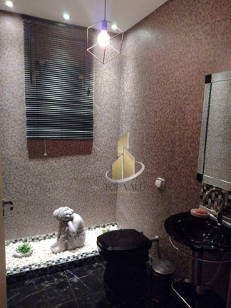 Imagem Sobrado com 2 Quartos à Venda, 190 m² em Parque Residencial Flamboyant - São José Dos Campos Imagem Sobrado com 2 Quartos à Venda, 190 m² em Parque Residencial Flamboyant - São José Dos Campos