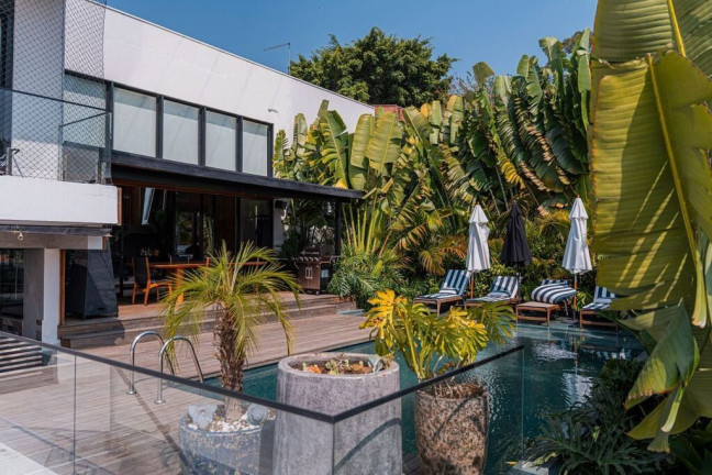 Casa com 5 Quartos à Venda, 478 m² em Granja Viana Ii - Cotia