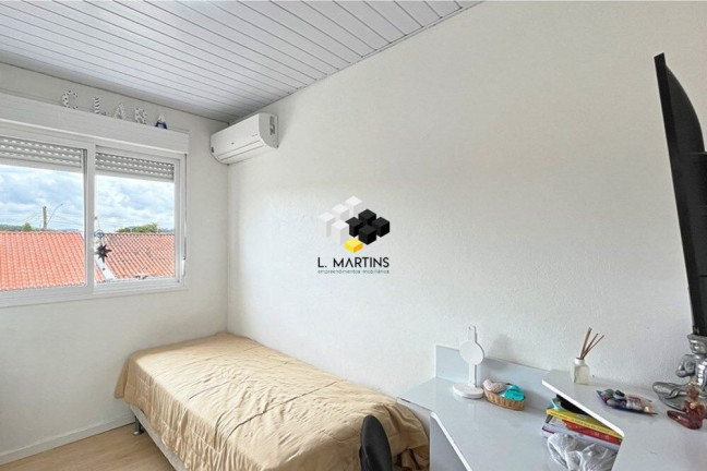 Imagem Casa com 3 Quartos à Venda, 144 m² em Hípica - Porto Alegre Imagem Casa com 3 Quartos à Venda, 144 m² em Hípica - Porto Alegre