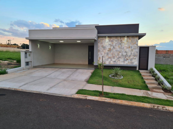 Casa com 3 Quartos à Venda, 300 m² em Bauru
