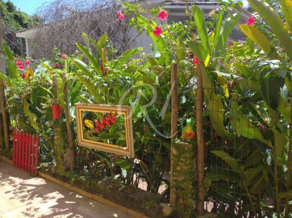 Imagem Sobrado com 3 Quartos à Venda, 230 m² em Lázaro - Ubatuba