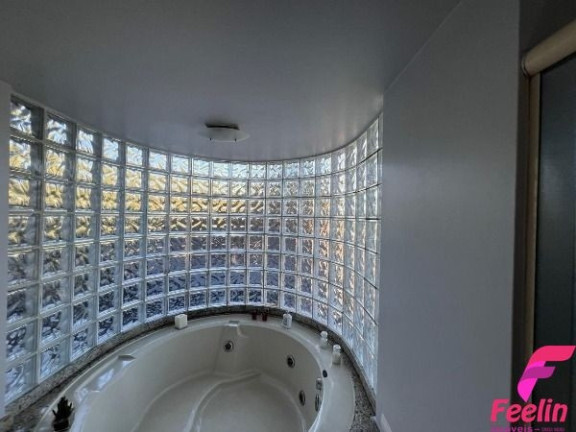 Imagem Casa com 5 Quartos à Venda, 585 m² em João Paulo - Florianópolis Imagem Casa com 5 Quartos à Venda, 585 m² em João Paulo - Florianópolis