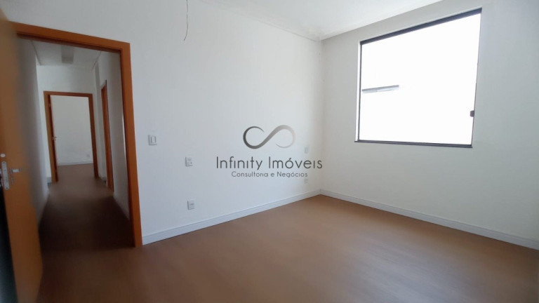 Imagem Casa com 3 Quartos à Venda, 510 m² em Várzea - Lagoa Santa Imagem Casa com 3 Quartos à Venda, 510 m² em Várzea - Lagoa Santa