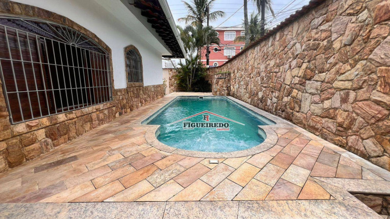 Casa com 2 Quartos à Venda, 252 m² em Vila Caiçara - Praia Grande