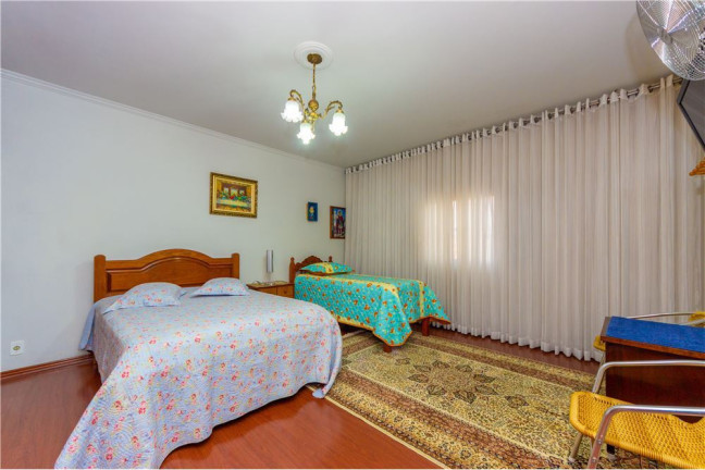 Imagem Casa com 4 Quartos à Venda, 274 m² Imagem Casa com 4 Quartos à Venda, 274 m²