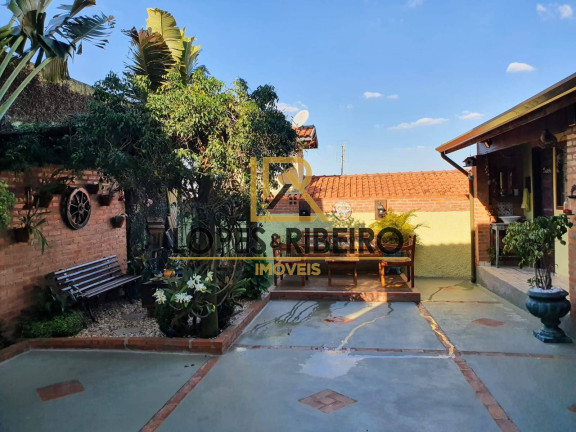 Casa com 3 Quartos à Venda, 270 m² em Jardim Paraíso - Botucatu