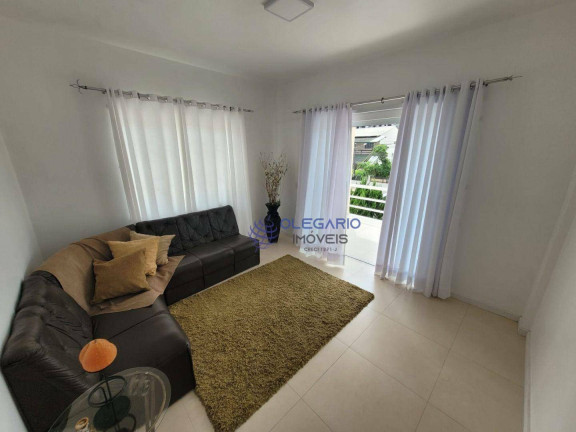 Imagem Sobrado com 4 Quartos à Venda, 233 m² em Armação - Penha
