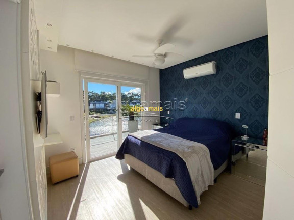 Casa com 4 Quartos à Venda, 250 m² em Condominio Malibu Beach Residence - Xangri-lá