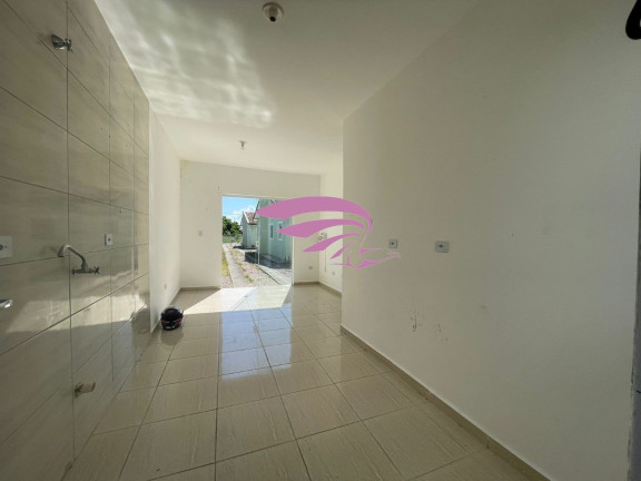 Imagem Casa com 2 Quartos à Venda, 42 m² em Piçarras - Guaratuba