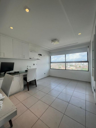 Imagem Imóvel com 3 Quartos à Venda, 193 m² em Casa Forte - Recife