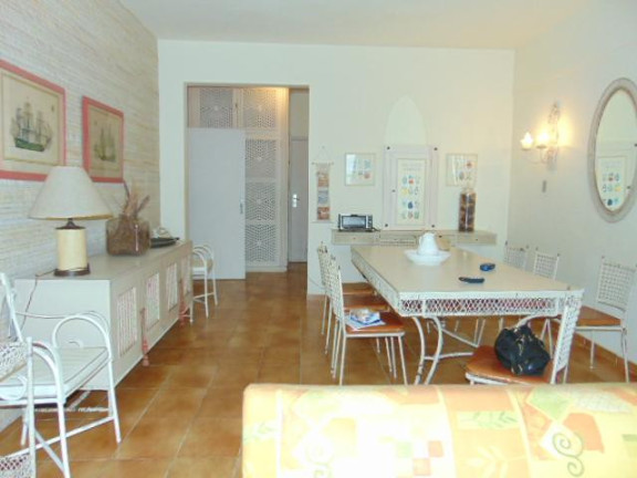 Imagem Apartamento com 4 Quartos à Venda ou Locação, 190 m² em Pitangueiras - Guarujá Imagem Apartamento com 4 Quartos à Venda ou Locação, 190 m² em Pitangueiras - Guarujá