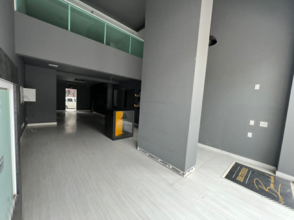 Sala Comercial à Venda, 101 m² em Centro - Balneário Camboriú