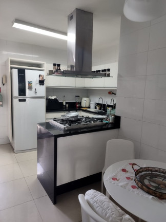 Imagem Casa com 3 Quartos à Venda,  em Itaigara - Salvador