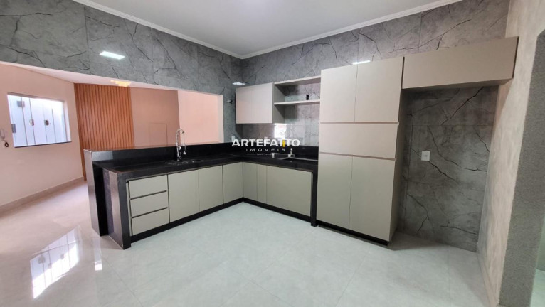 Casa com 3 Quartos à Venda, 250 m²