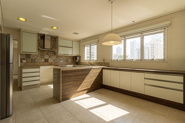 Imagem Apartamento com 4 Quartos para Alugar, 270 m² em Boqueirão - Santos