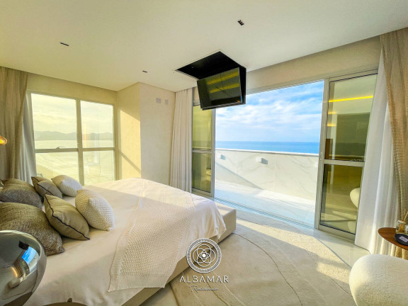 Imagem Cobertura com 4 Quartos à Venda, 427 m² em Meia Praia - Itapema Imagem Cobertura com 4 Quartos à Venda, 427 m² em Meia Praia - Itapema