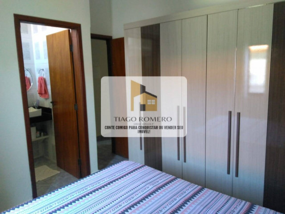 Imagem Casa com 3 Quartos à Venda, 360 m² em Araraquara