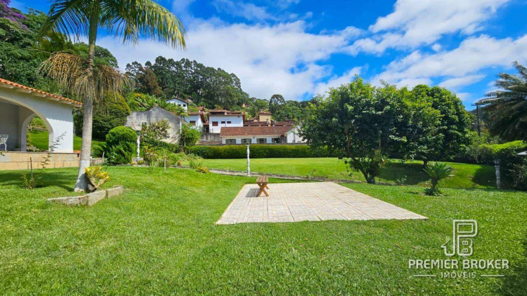 Imagem Casa com 3 Quartos à Venda, 240 m² em Bom Retiro - Teresópolis Imagem Casa com 3 Quartos à Venda, 240 m² em Bom Retiro - Teresópolis