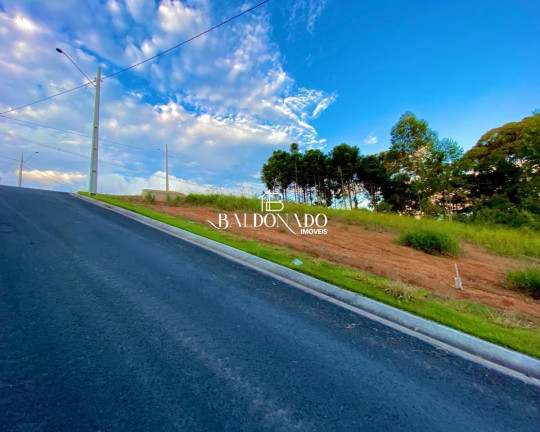 Imagem Terreno à Venda, 200 m² em Centro - Extrema Imagem Terreno à Venda, 200 m² em Centro - Extrema