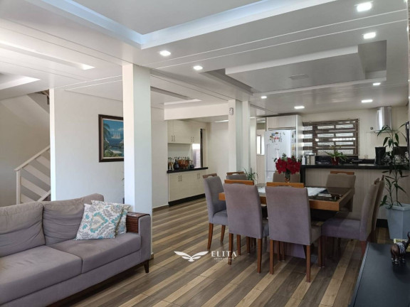 Imagem Sobrado com 4 Quartos à Venda, 154 m² em Centro - Barra Velha