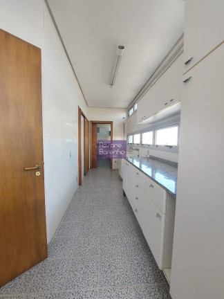 Apartamento com 3 Quartos à Venda, 300 m² em Centro - Rio Grande