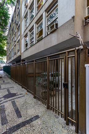 Imagem Imóvel com 2 Quartos à Venda, 90 m² em Copacabana - Rio De Janeiro Imagem Imóvel com 2 Quartos à Venda, 90 m² em Copacabana - Rio De Janeiro