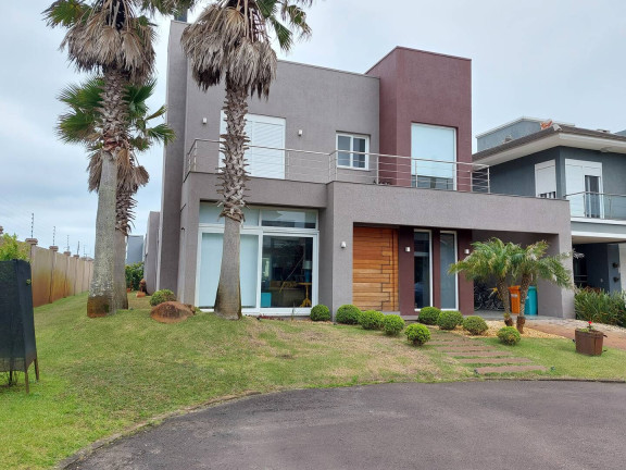 Imagem Casa com 4 Quartos à Venda, 764 m² em Atlântida Sul - Osório Imagem Casa com 4 Quartos à Venda, 764 m² em Atlântida Sul - Osório