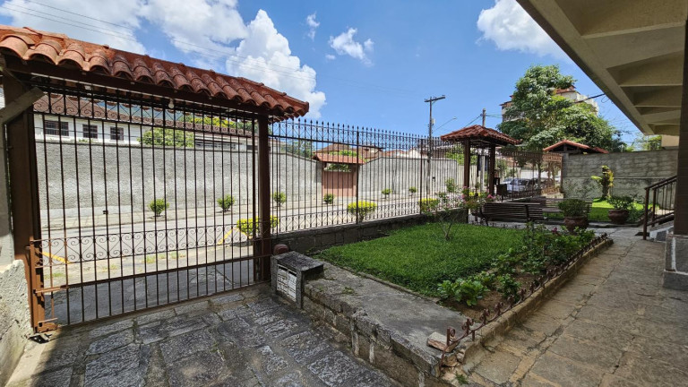 Imagem Apartamento com 2 Quartos à Venda, 37 m² em Alto - Teresópolis