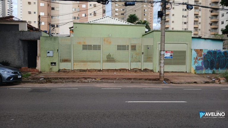 Imóvel com 4 Quartos à Venda, 200 m² em Centro - Campo Grande