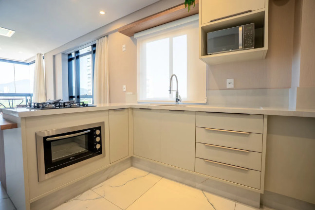 Imagem Apartamento com 2 Quartos à Venda, 74 m² em Meia Praia - Itapema Imagem Apartamento com 2 Quartos à Venda, 74 m² em Meia Praia - Itapema