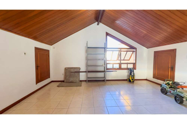 Imagem Casa com 4 Quartos à Venda, 307 m² em Partenon - Porto Alegre