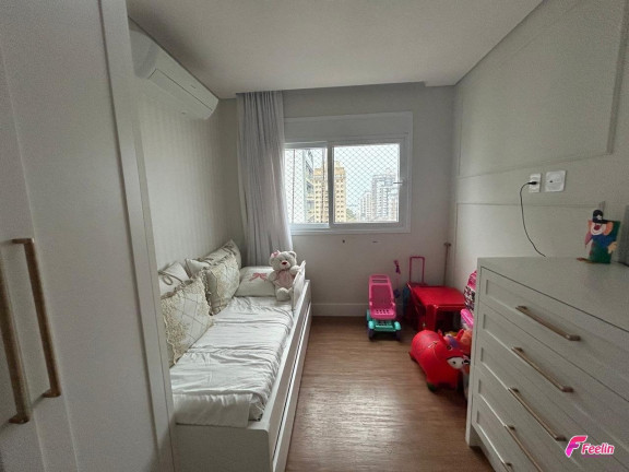 Imagem Apartamento com 2 Quartos à Venda, 75 m² em Centro - Florianópolis