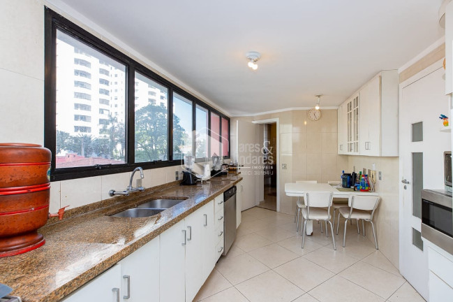 Imagem Apartamento com 4 Quartos à Venda, 200 m² em Moema - São Paulo Imagem Apartamento com 4 Quartos à Venda, 200 m² em Moema - São Paulo