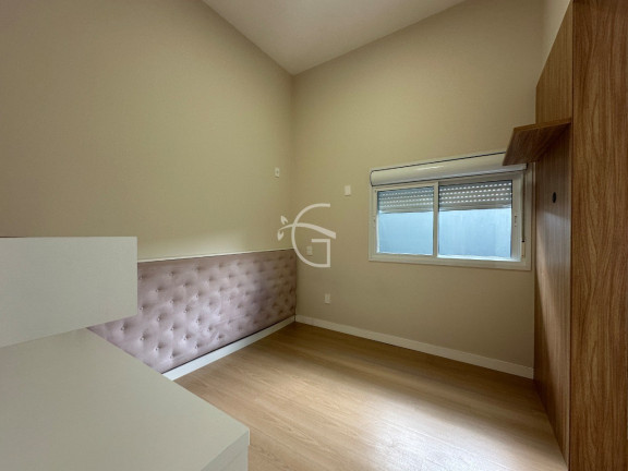 Imagem Casa com 3 Quartos à Venda, 250 m² em Glória - Joinville Imagem Casa com 3 Quartos à Venda, 250 m² em Glória - Joinville