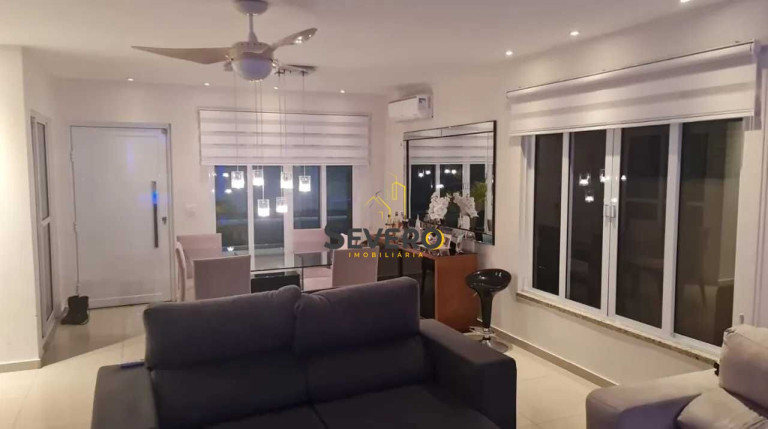 Imagem Casa com 3 Quartos à Venda, 300 m² em Centro - Maricá